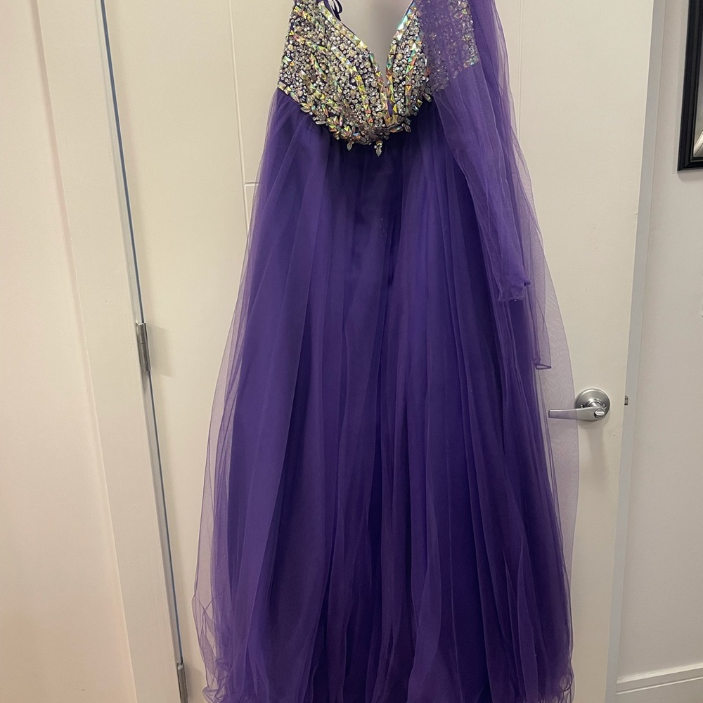 Prom dress/ evening gown. Size 4